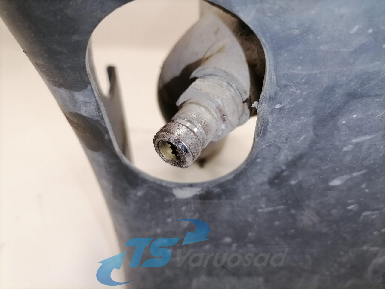 Scania Jahutusvedeliku toru, retarder 1856589 - Cooling system for Truck: picture 4 Scania Jahutusvedeliku toru, retarder 1856589 - Cooling system for Truck: picture 4