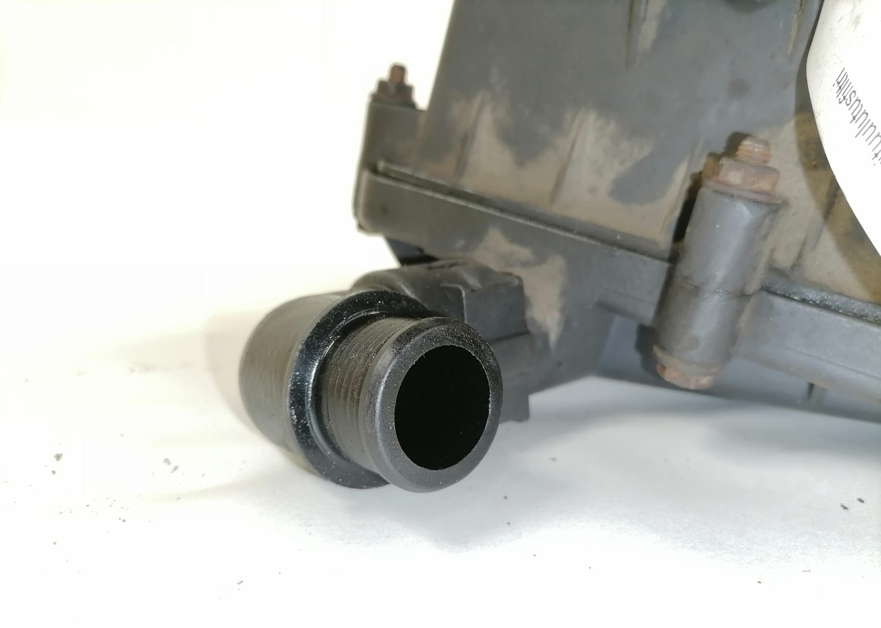 Scania Karterituulutusfiltri korpus 1543778 - Crankcase for Truck: picture 2 Scania Karterituulutusfiltri korpus 1543778 - Crankcase for Truck: picture 2