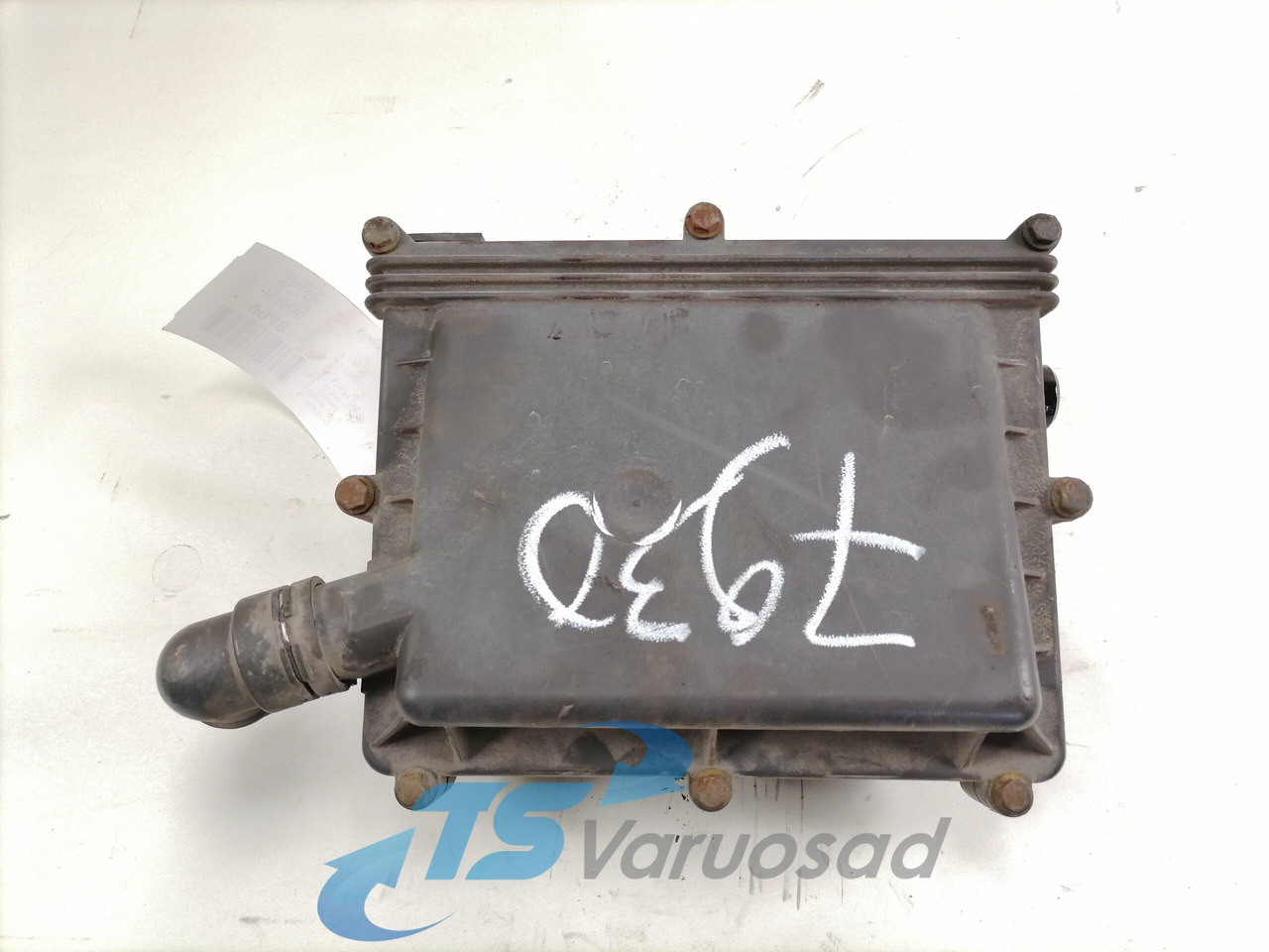 Scania Karterituulutusfiltri korpus 1543778 - Crankcase for Truck: picture 2 Scania Karterituulutusfiltri korpus 1543778 - Crankcase for Truck: picture 2