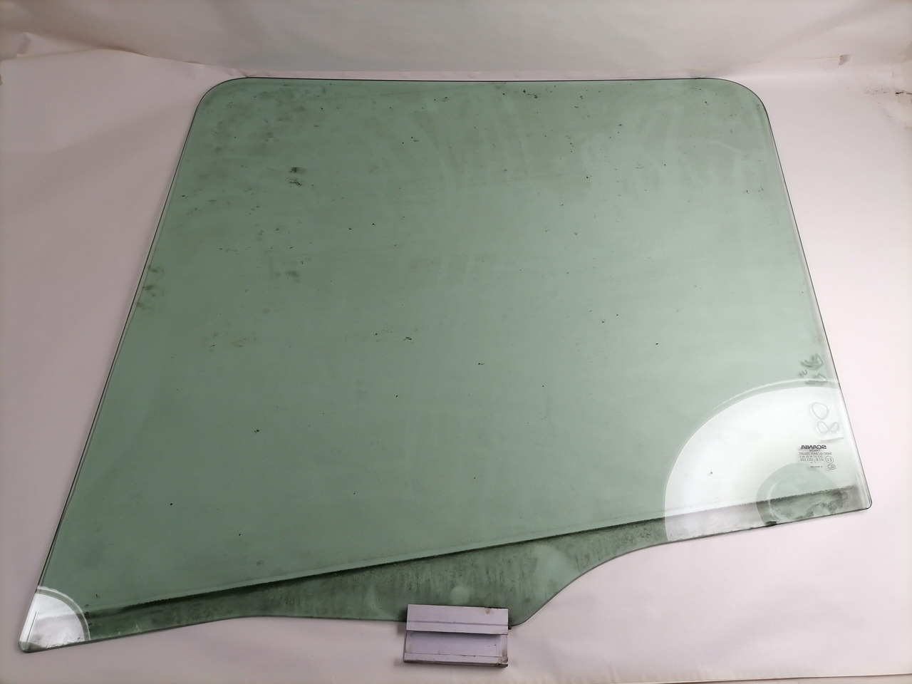 Scania Küljeklaas, parem 1306260 - Window and parts for Truck: picture 3 Scania Küljeklaas, parem 1306260 - Window and parts for Truck: picture 3