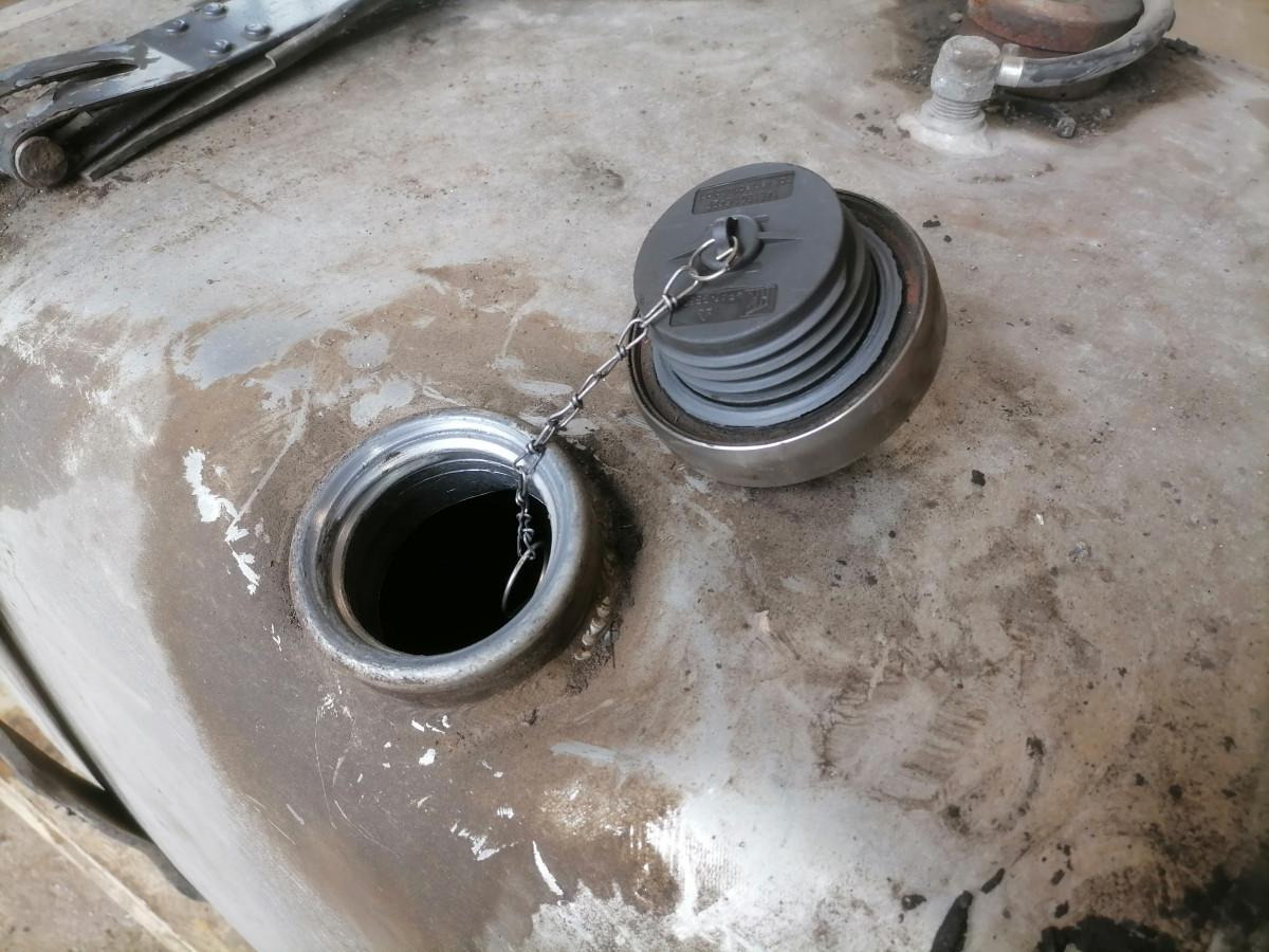 Scania Kütusepaak 350L 1517305 - Fuel tank for Truck: picture 3 Scania Kütusepaak 350L 1517305 - Fuel tank for Truck: picture 3