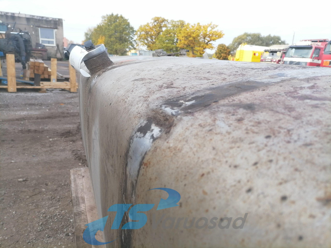 Scania Kütusepaak 700L 1517309 - Fuel tank for Truck: picture 5 Scania Kütusepaak 700L 1517309 - Fuel tank for Truck: picture 5