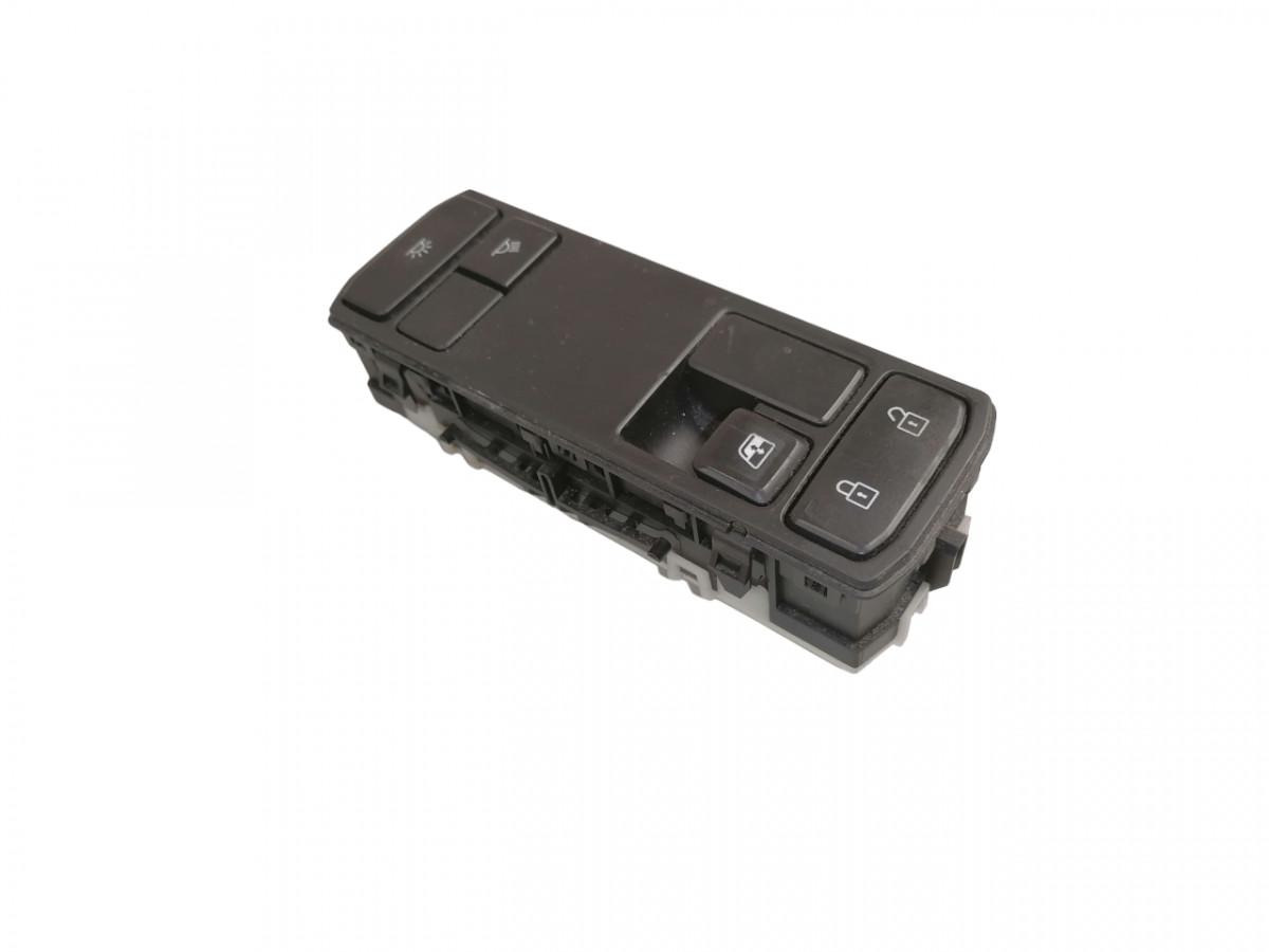 Scania Lüliti, klaasitõstuk 2569030 - Cab for Truck: picture 1 Scania Lüliti, klaasitõstuk 2569030 - Cab for Truck: picture 1