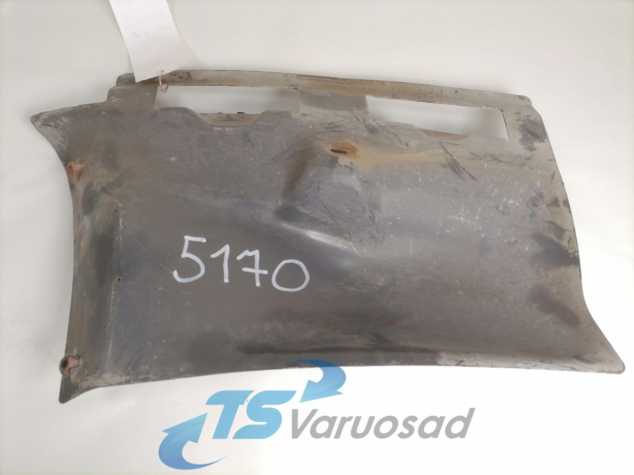 Scania Mudguard 1371572 - Universal part for Truck: picture 1 Scania Mudguard 1371572 - Universal part for Truck: picture 1