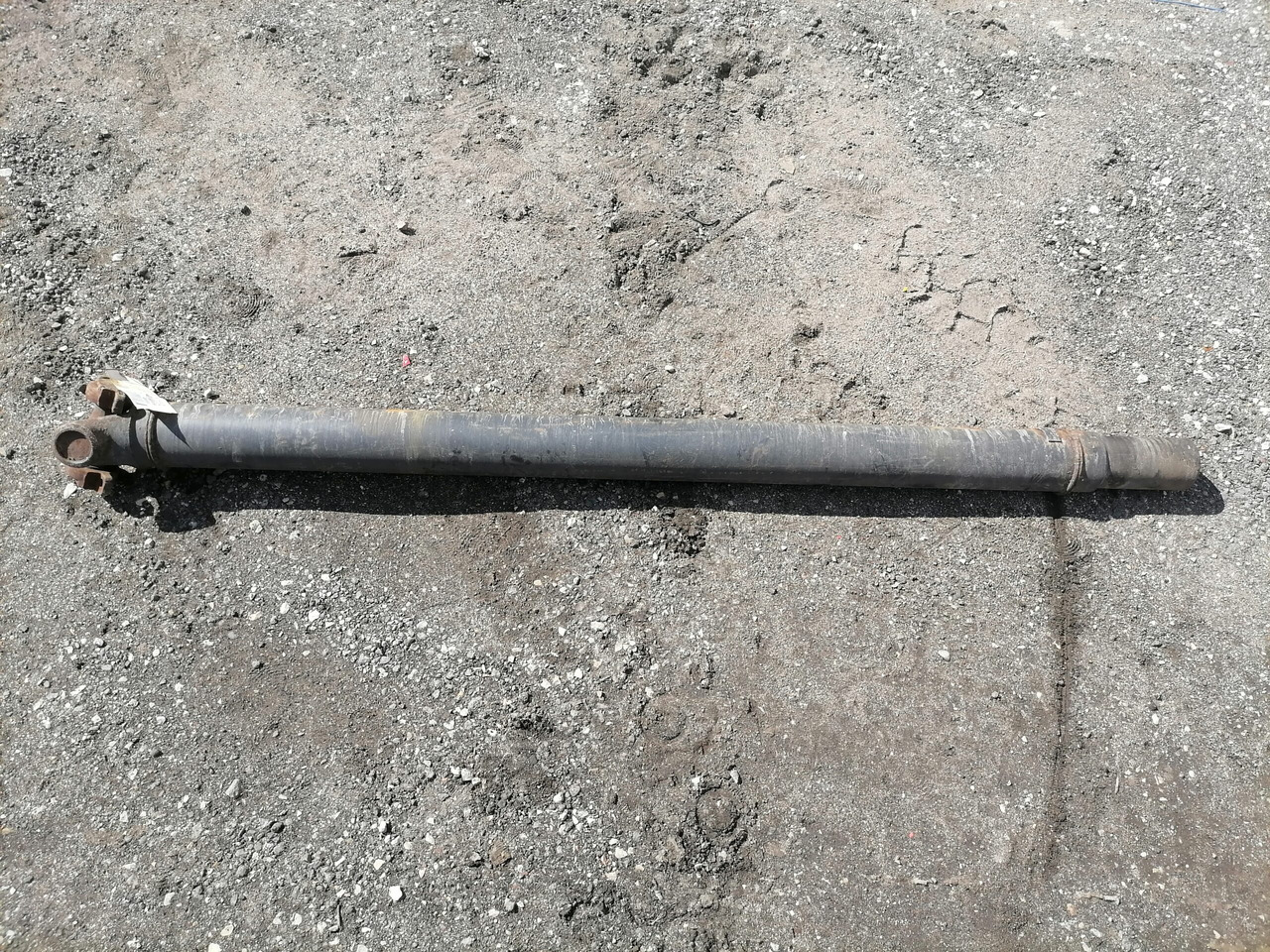 Scania Propeller shaft 12345 - Propeller shaft for Truck: picture 2 Scania Propeller shaft 12345 - Propeller shaft for Truck: picture 2