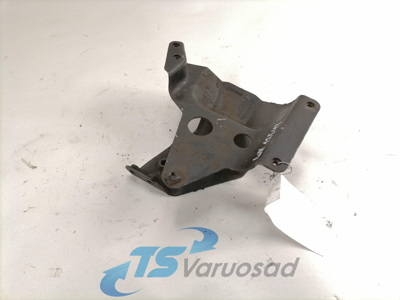 Scania Roolisüsteemi õlimahuti kandur 1369036 - Steering hose for Truck: picture 1 Scania Roolisüsteemi õlimahuti kandur 1369036 - Steering hose for Truck: picture 1