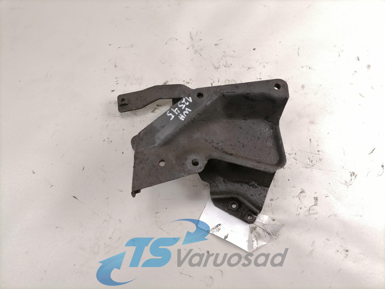 Scania Roolisüsteemi õlimahuti kandur 1369036 - Steering hose for Truck: picture 1 Scania Roolisüsteemi õlimahuti kandur 1369036 - Steering hose for Truck: picture 1