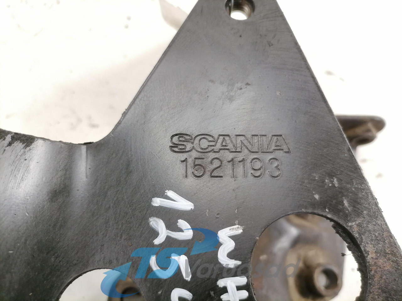 Scania Roolisüsteemi õlimahuti kandur 1521193 - Steering hose for Truck: picture 3 Scania Roolisüsteemi õlimahuti kandur 1521193 - Steering hose for Truck: picture 3