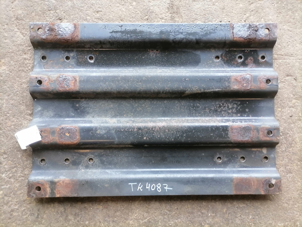 Scania Saddle plate 2061804 - Fifth wheel coupling for Truck: picture 3 Scania Saddle plate 2061804 - Fifth wheel coupling for Truck: picture 3
