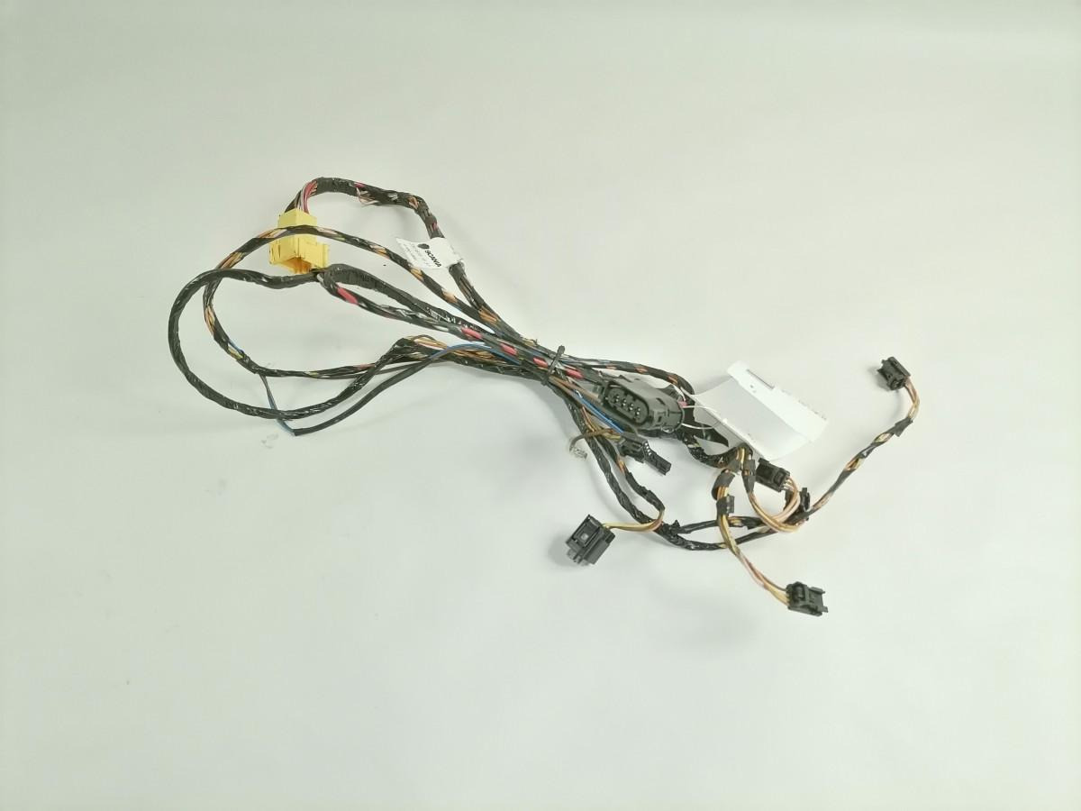 Scania Salongi soojenduse juhtmestik 2301619 - Universal part for Truck: picture 3 Scania Salongi soojenduse juhtmestik 2301619 - Universal part for Truck: picture 3