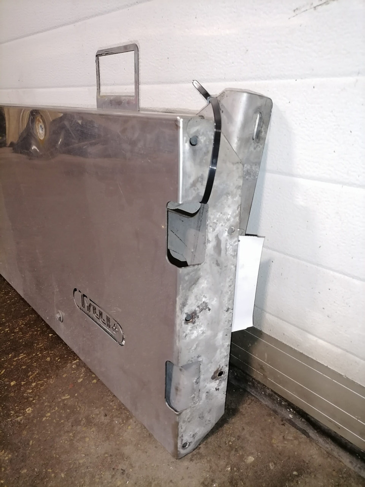 Scania Scania akukasti esine kate - - Aerodynamics/ Spoiler for Truck: picture 3 Scania Scania akukasti esine kate - - Aerodynamics/ Spoiler for Truck: picture 3