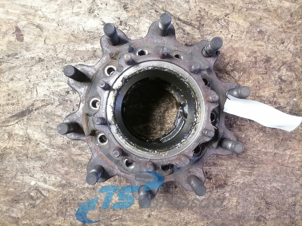 Scania Wheel hub 2290542 - Universal part for Truck: picture 2 Scania Wheel hub 2290542 - Universal part for Truck: picture 2