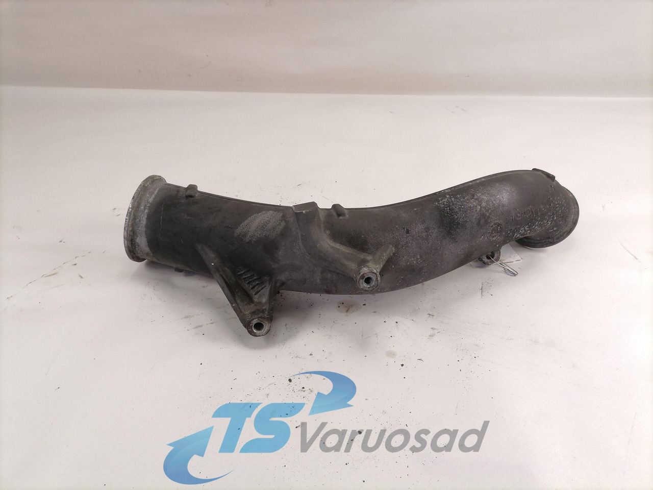 Scania intercooler pipe 1812885 - Intercooler for Truck: picture 2 Scania intercooler pipe 1812885 - Intercooler for Truck: picture 2