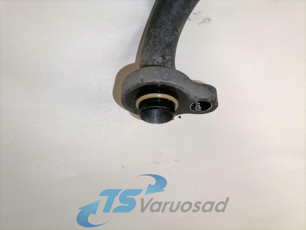 Volvo A/C pipe 84176421 - Heating/ Ventilation for Truck: picture 4 Volvo A/C pipe 84176421 - Heating/ Ventilation for Truck: picture 4