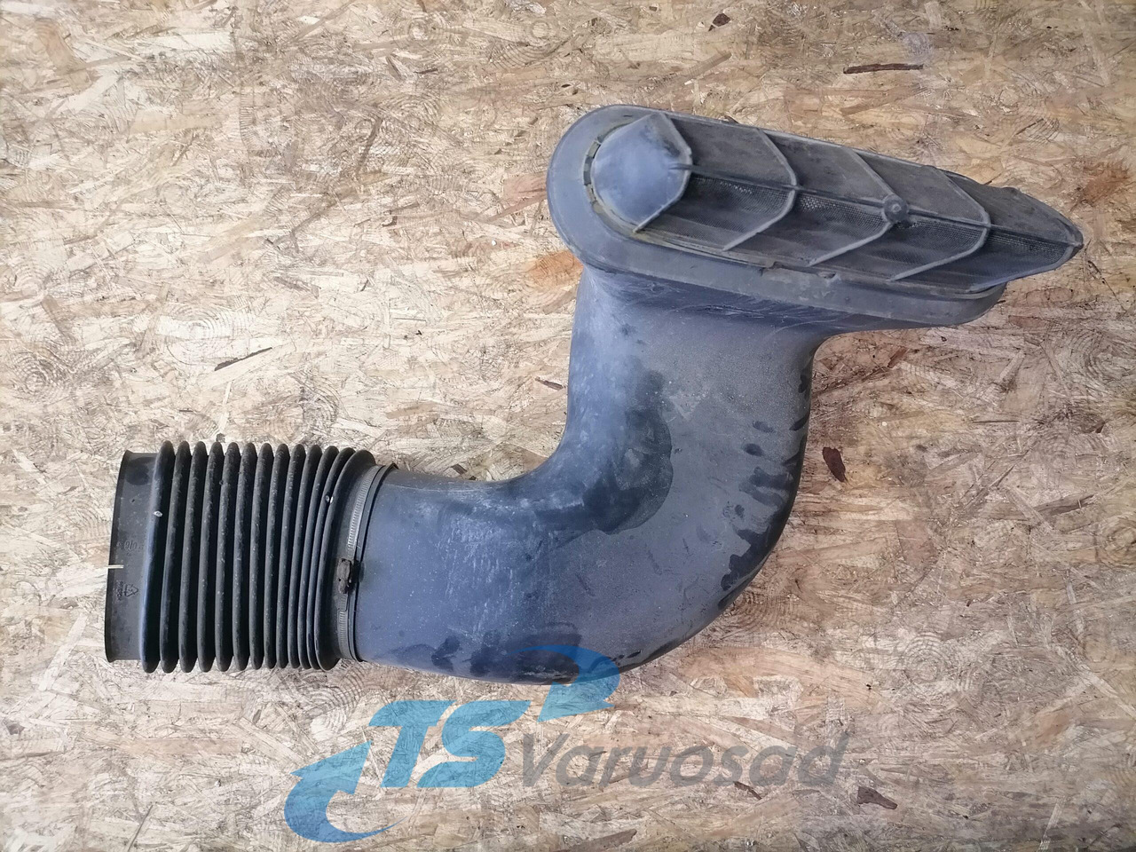 Volvo Air intake 20456478 - Air intake system for Truck: picture 2 Volvo Air intake 20456478 - Air intake system for Truck: picture 2