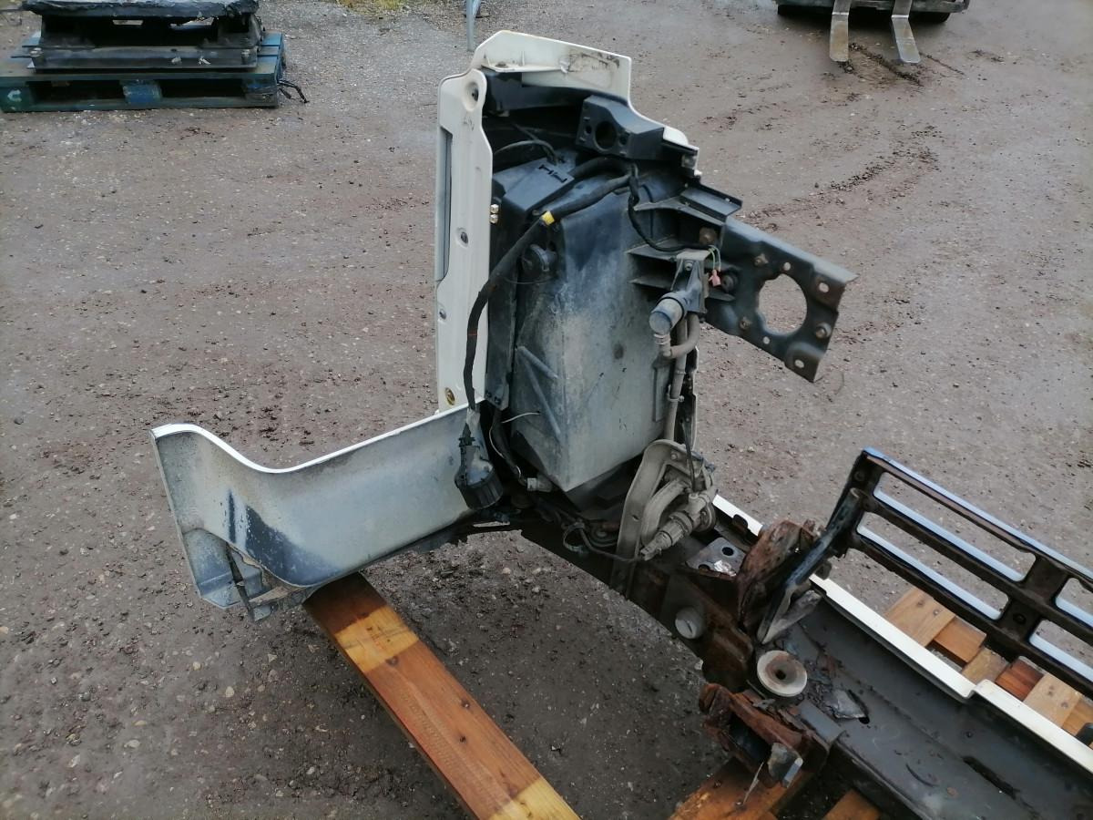 Volvo Bumper 20467442 - Bumper for Truck: picture 3 Volvo Bumper 20467442 - Bumper for Truck: picture 3