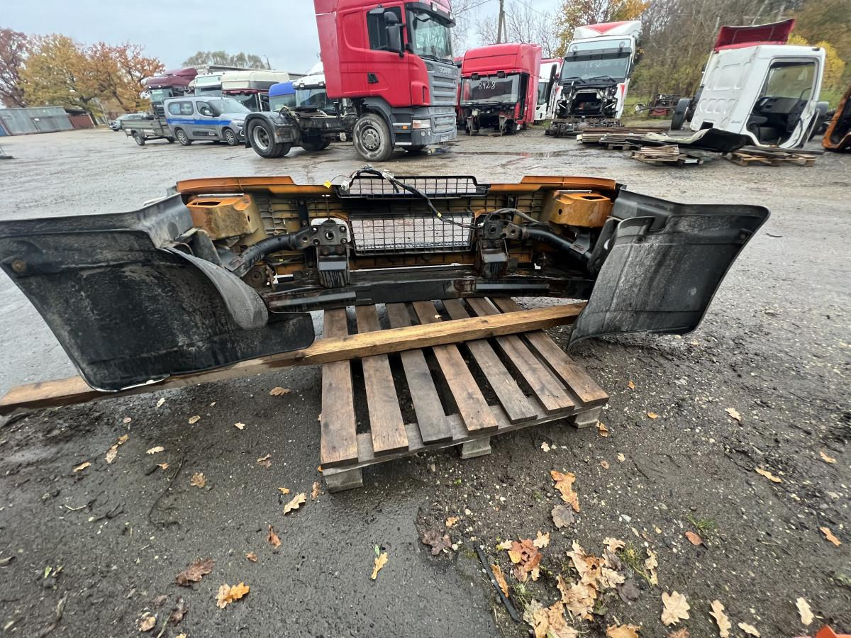 Volvo Bumper 20713554 - Bumper for Truck: picture 5 Volvo Bumper 20713554 - Bumper for Truck: picture 5