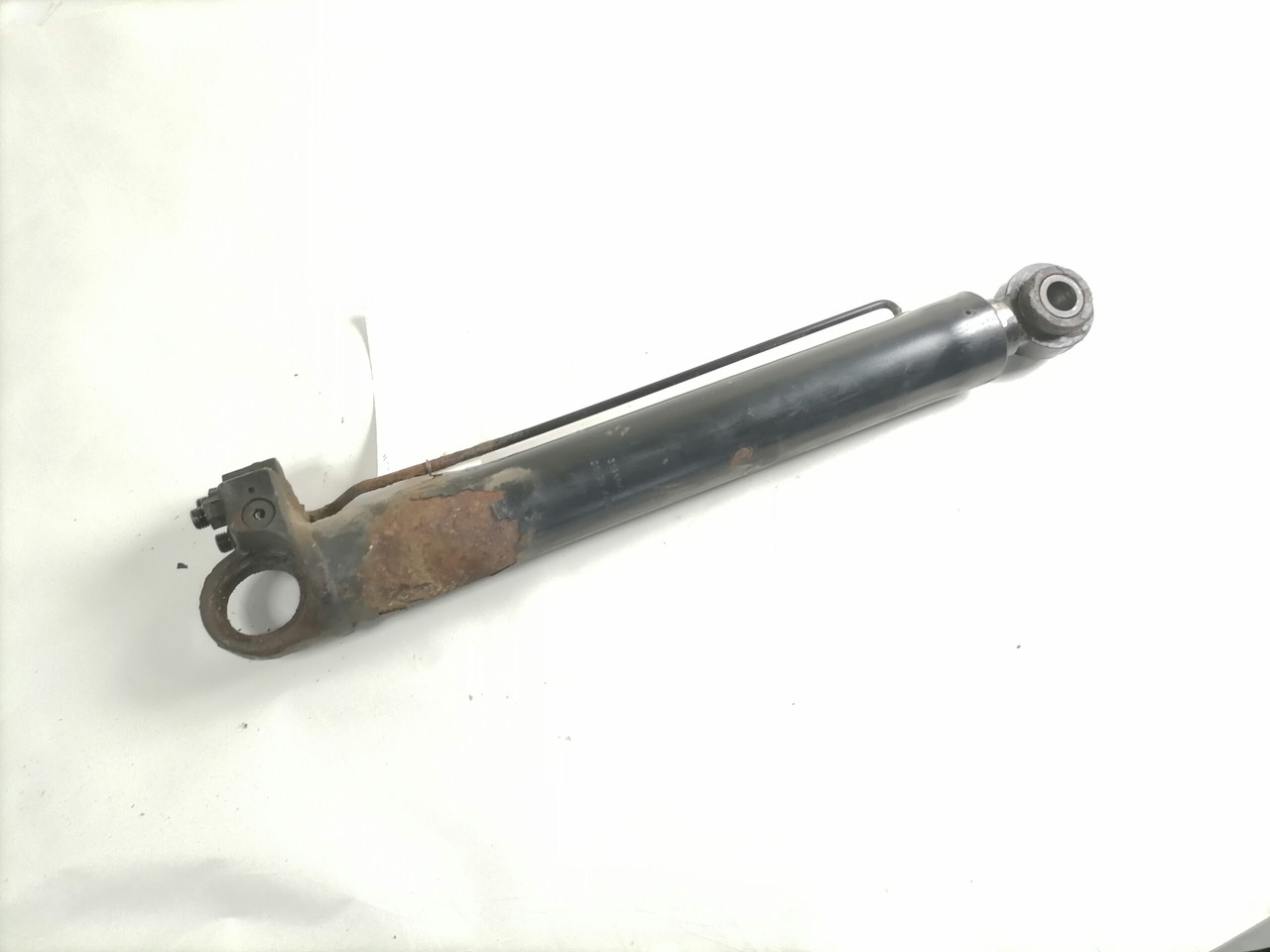 Volvo Cab tilting cylinder 3198843 - Cab suspension for Truck: picture 5 Volvo Cab tilting cylinder 3198843 - Cab suspension for Truck: picture 5