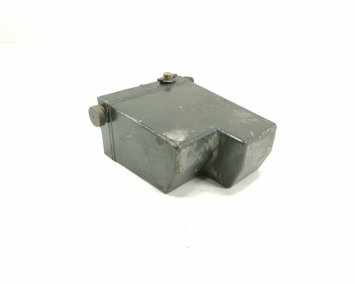 Volvo Cab tilting pump 3198846 - Cab suspension for Truck: picture 3 Volvo Cab tilting pump 3198846 - Cab suspension for Truck: picture 3