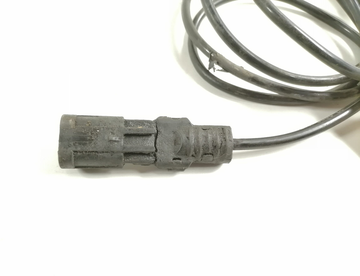 Volvo Cable, brake pad 20526766 - Brake parts for Truck: picture 3 Volvo Cable, brake pad 20526766 - Brake parts for Truck: picture 3