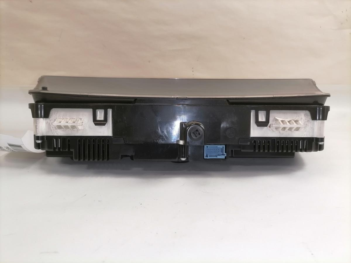 Volvo Dashboard 22038170 - Dashboard for Truck: picture 4 Volvo Dashboard 22038170 - Dashboard for Truck: picture 4