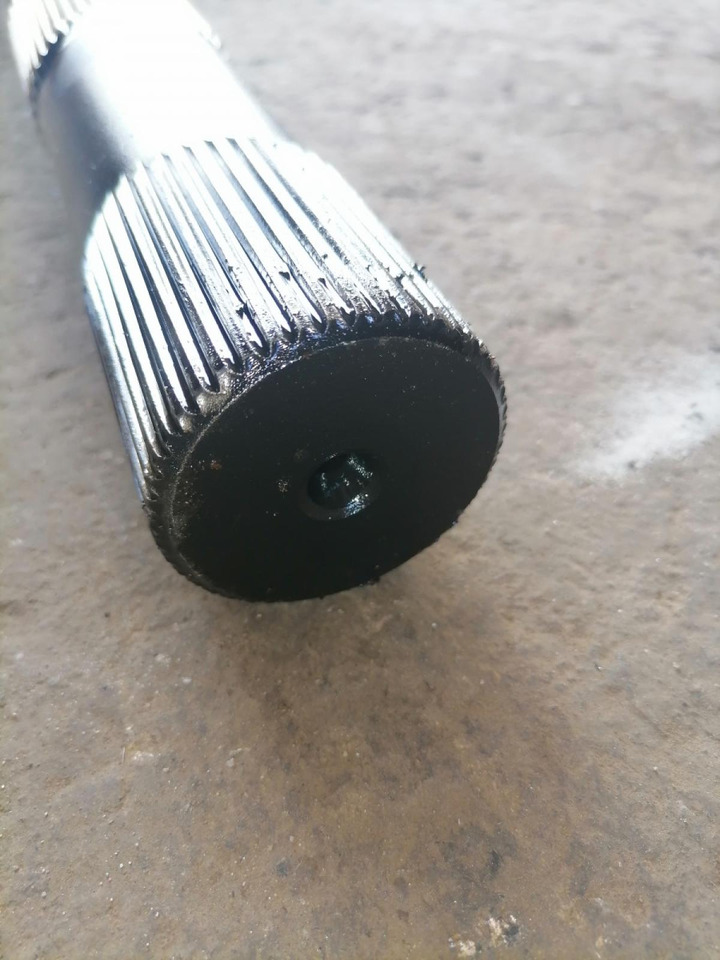 Volvo Drive shaft 3152525 - Drive shaft for Truck: picture 4 Volvo Drive shaft 3152525 - Drive shaft for Truck: picture 4