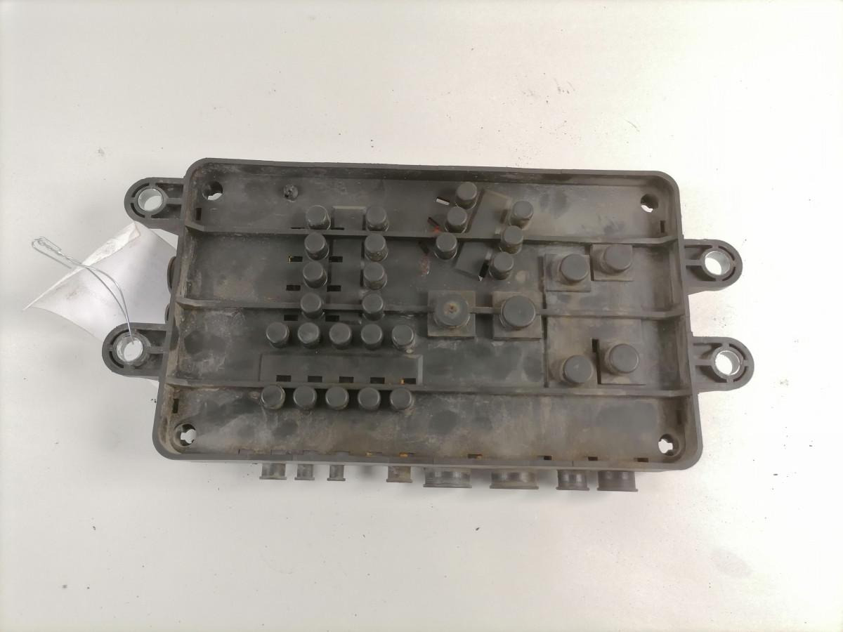 Volvo Fuse box 21717590 - Fuse for Truck: picture 5 Volvo Fuse box 21717590 - Fuse for Truck: picture 5