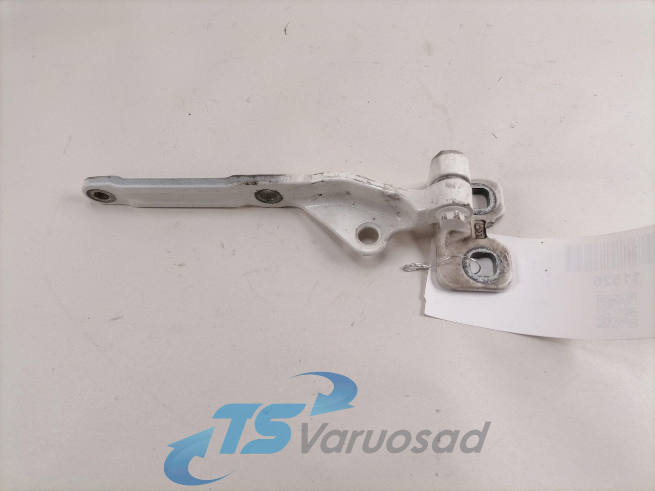 Volvo Iluvõre kandurhing 82320176 - Grill for Truck: picture 1 Volvo Iluvõre kandurhing 82320176 - Grill for Truck: picture 1