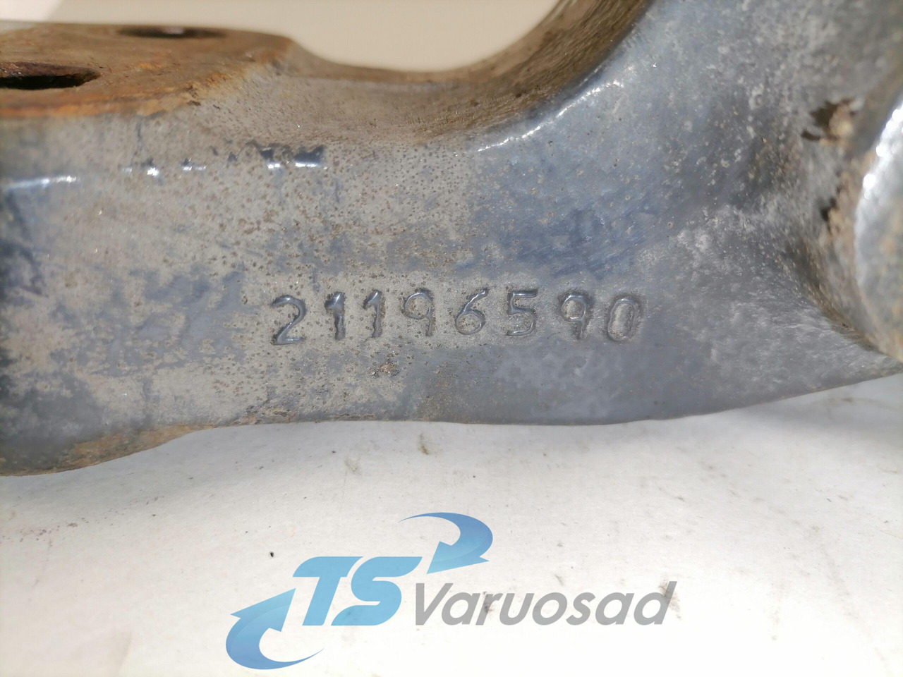 Volvo Kabiini kandur, tagumine 21196590 - Cab suspension for Truck: picture 3 Volvo Kabiini kandur, tagumine 21196590 - Cab suspension for Truck: picture 3