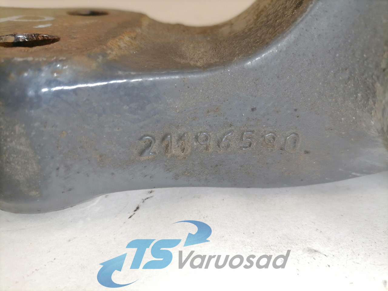 Volvo Kabiini kandur, tagumine 21196590 - Cab suspension for Truck: picture 4 Volvo Kabiini kandur, tagumine 21196590 - Cab suspension for Truck: picture 4
