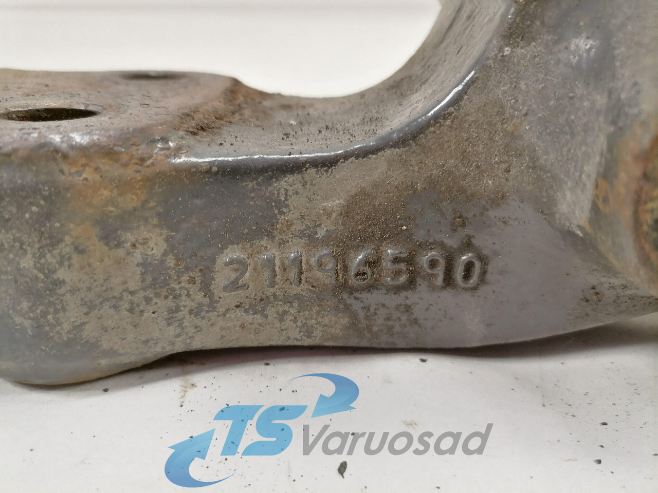Volvo Kabiini kandur, tagumine 21196590 - Cab suspension for Truck: picture 4 Volvo Kabiini kandur, tagumine 21196590 - Cab suspension for Truck: picture 4