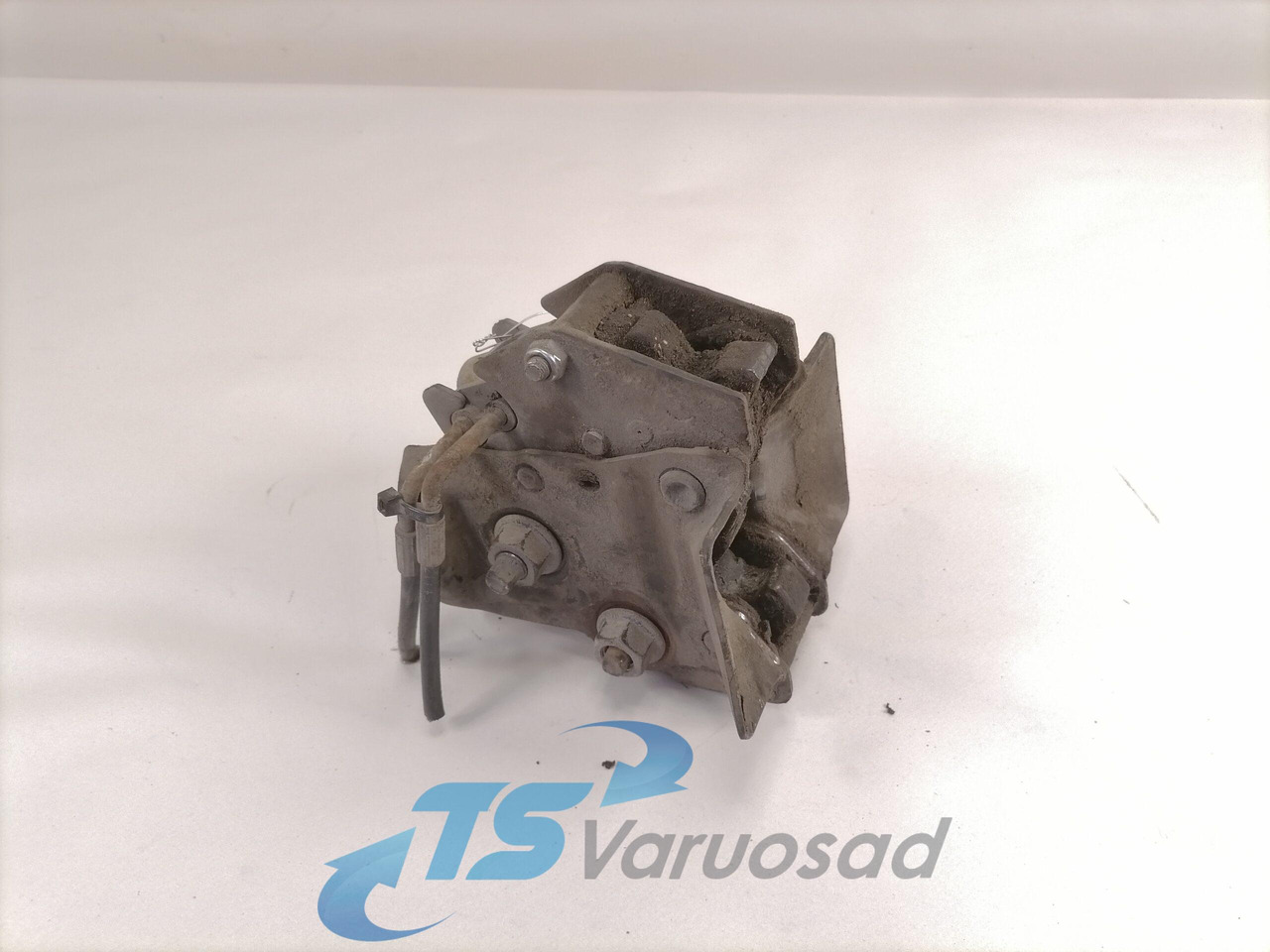 Volvo Kabiini lukusti 22247233 - Cab suspension for Truck: picture 1 Volvo Kabiini lukusti 22247233 - Cab suspension for Truck: picture 1