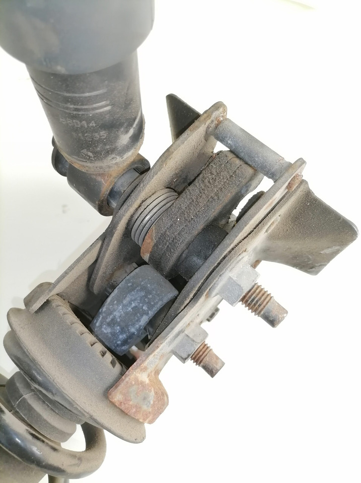 Volvo Kabiini lukusti 22247233 - Cab suspension for Truck: picture 5 Volvo Kabiini lukusti 22247233 - Cab suspension for Truck: picture 5