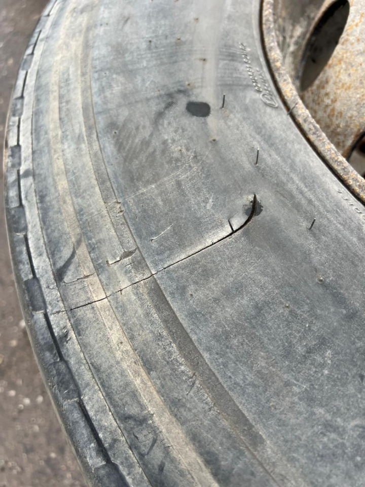 Volvo Rehvid + veljed 315/70R22.5 31570R225 - Wheels and tires for Truck: picture 4 Volvo Rehvid + veljed 315/70R22.5 31570R225 - Wheels and tires for Truck: picture 4