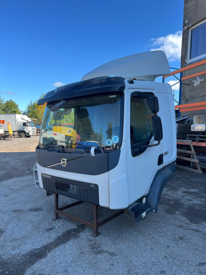 Volvo Volvo kabiin 85145280 - Cab and interior for Truck: picture 1 Volvo Volvo kabiin 85145280 - Cab and interior for Truck: picture 1