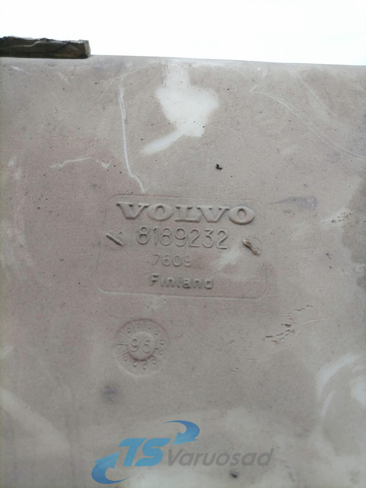 Volvo Windscreen washer fluid tank 8189232 - Wiper for Truck: picture 4 Volvo Windscreen washer fluid tank 8189232 - Wiper for Truck: picture 4