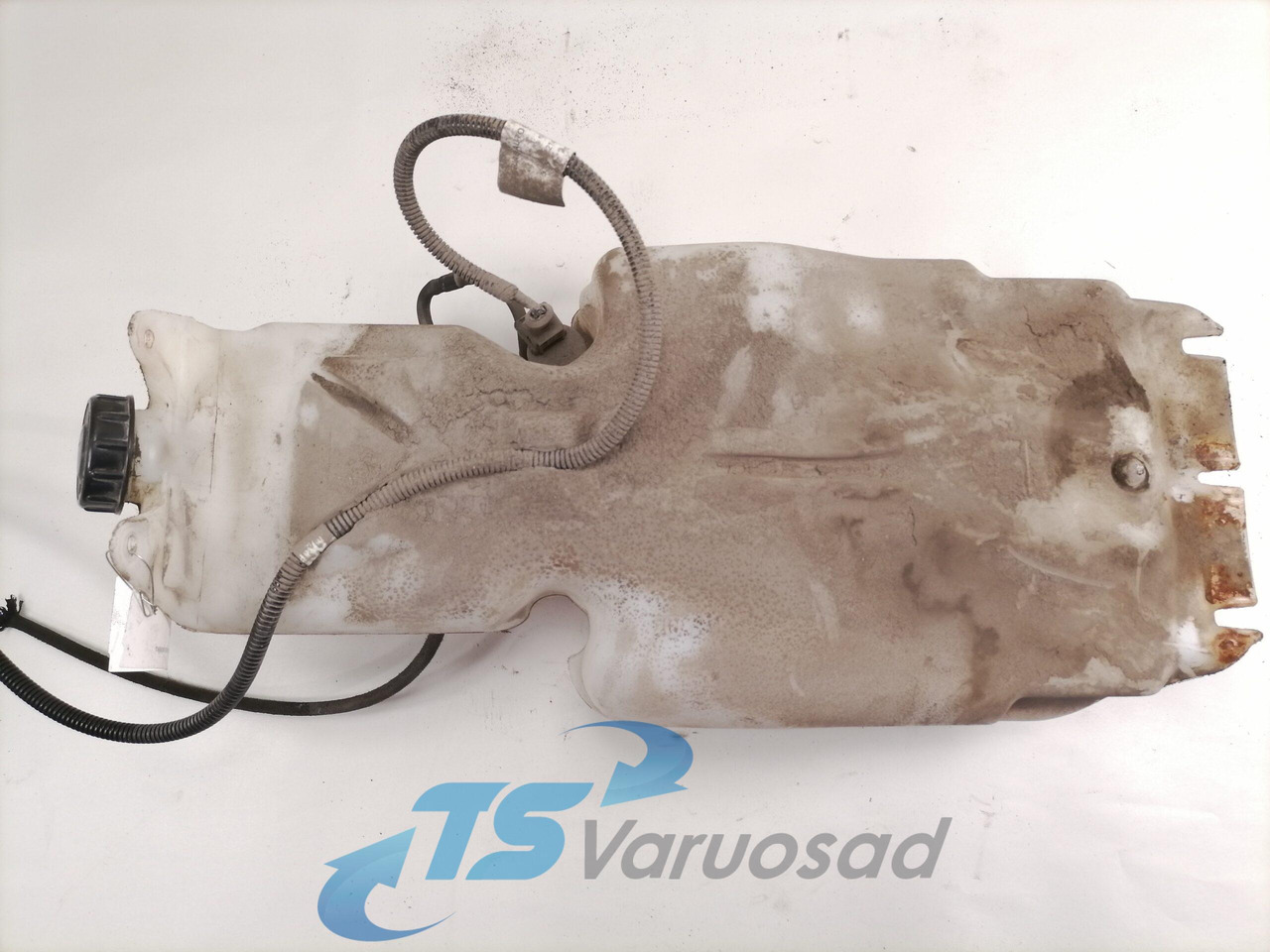 Volvo Windscreen washer fluid tank 84530119 - Wiper for Truck: picture 2 Volvo Windscreen washer fluid tank 84530119 - Wiper for Truck: picture 2