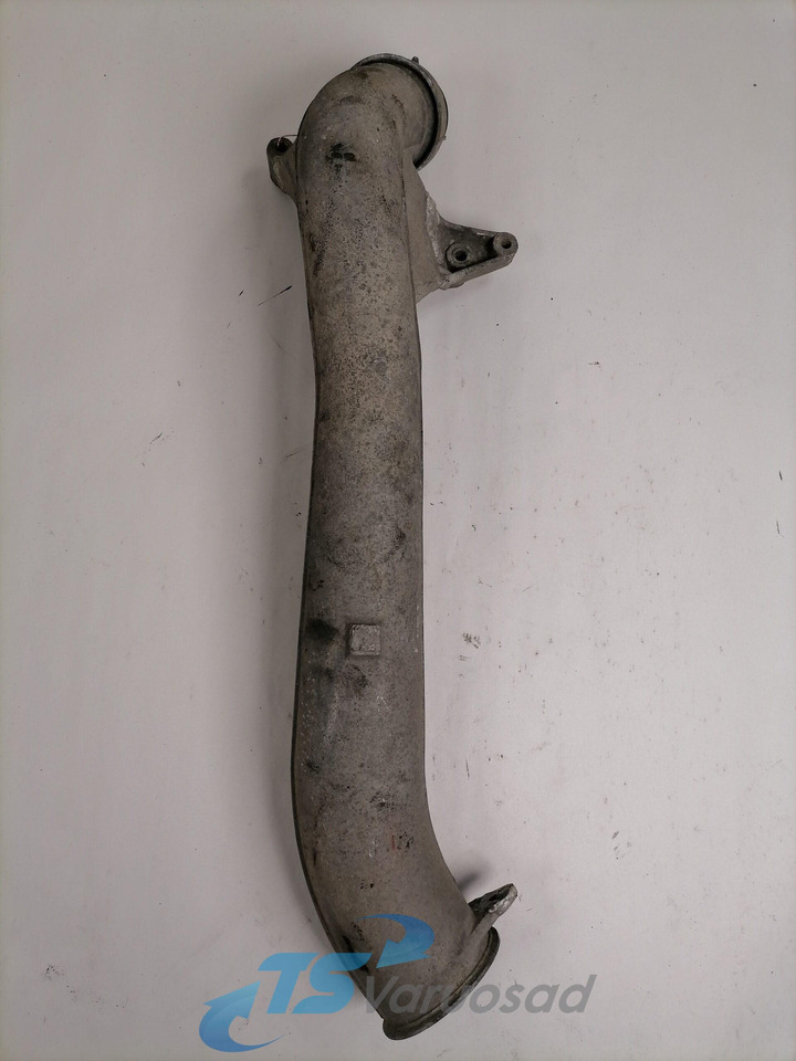 Volvo intercooler pipe 1676490 - Intercooler for Truck: picture 2 Volvo intercooler pipe 1676490 - Intercooler for Truck: picture 2