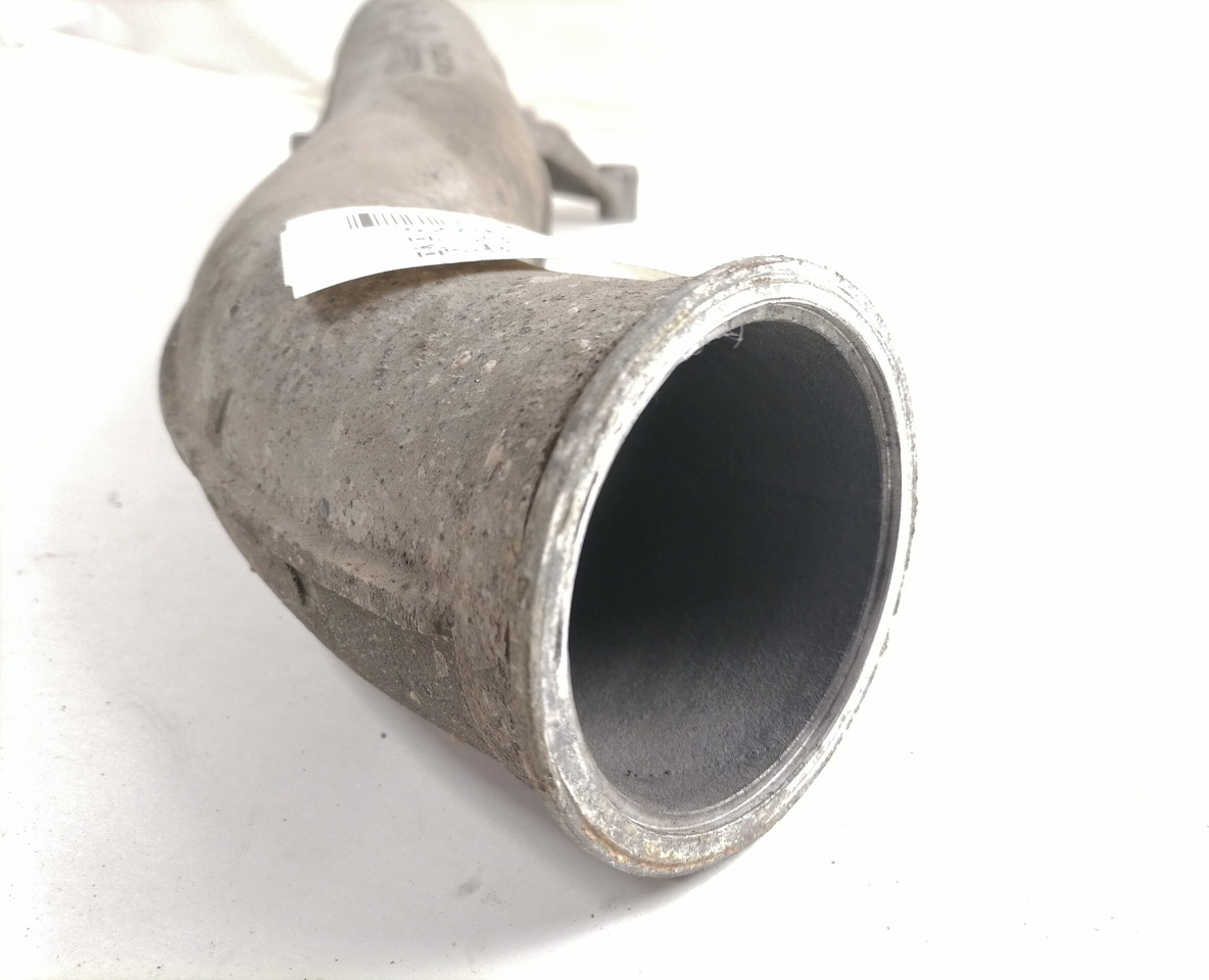 Volvo intercooler pipe 3979999 - Intercooler for Truck: picture 3 Volvo intercooler pipe 3979999 - Intercooler for Truck: picture 3