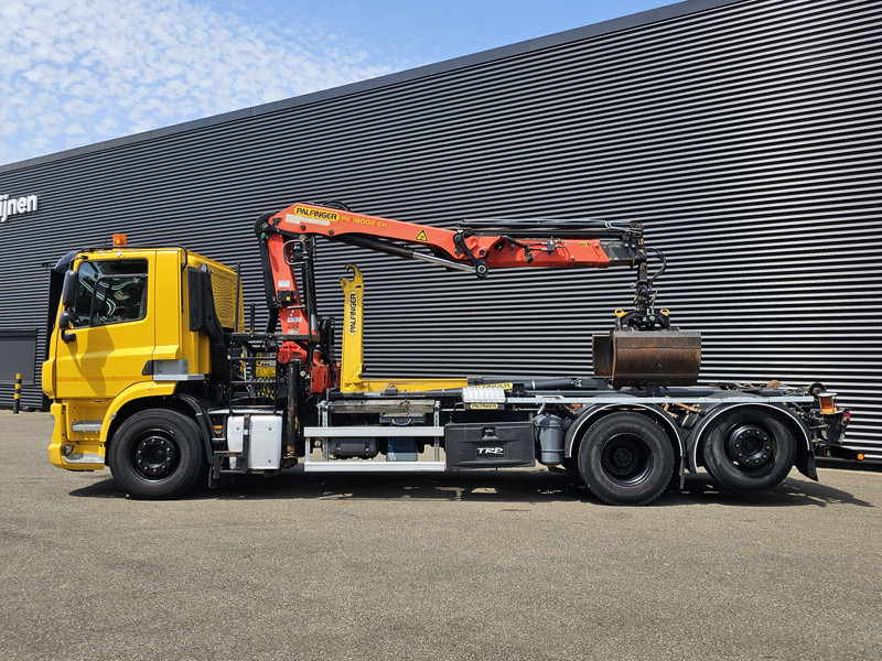 DAF CF 330 6x2-4 / PALFINGER CRANE + HOOKLIFT - Hook lift truck, Crane truck: picture 3 DAF CF 330 6x2-4 / PALFINGER CRANE + HOOKLIFT - Hook lift truck, Crane truck: picture 3