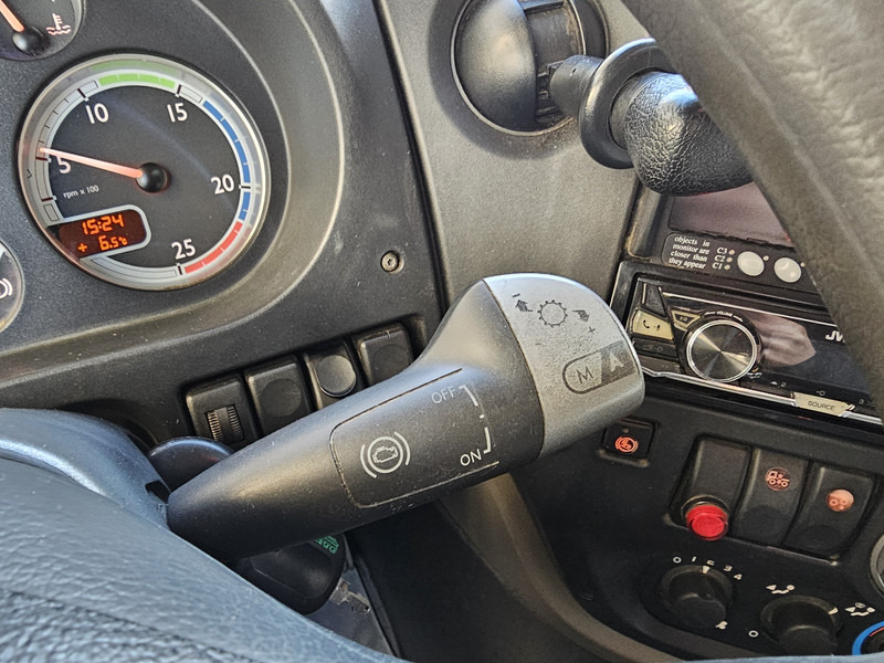 Crane truck DAF XF 105.460 6X2 / HIAB 37TM KRAN / CRANE / GRUE: picture 13 Crane truck DAF XF 105.460 6X2 / HIAB 37TM KRAN / CRANE / GRUE: picture 13