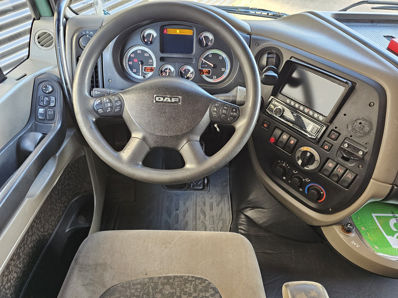 Crane truck DAF XF 105.460 6X2 / HIAB 37TM KRAN / CRANE / GRUE: picture 16 Crane truck DAF XF 105.460 6X2 / HIAB 37TM KRAN / CRANE / GRUE: picture 16