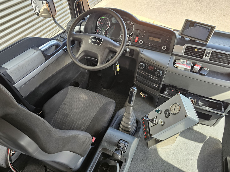 Leasing of MAN TGM 15.240 BL / TIPPER / DOKA / VEEG / SWEEPER MAN TGM 15.240 BL / TIPPER / DOKA / VEEG / SWEEPER: picture 14