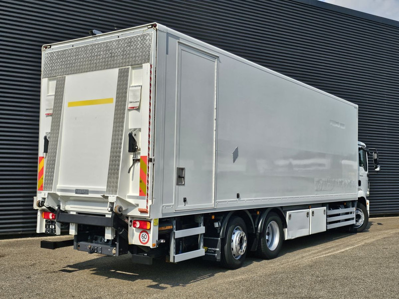 MAN TGM 26.320 / 6x2-4 / LBW / 6000kg TAIL LIFT - Curtain side truck: picture 2 MAN TGM 26.320 / 6x2-4 / LBW / 6000kg TAIL LIFT - Curtain side truck: picture 2