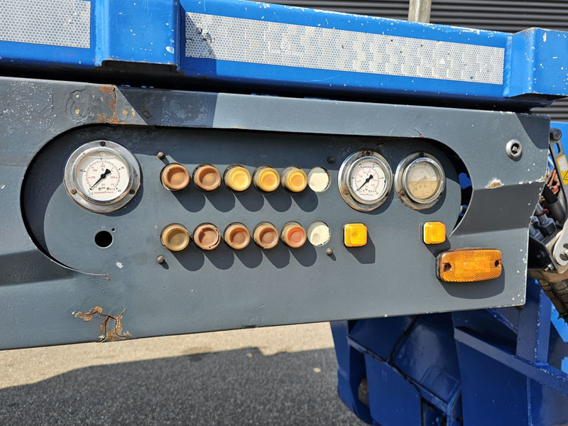 Low loader semi-trailer Nooteboom EURO-54-03 / EXTENDABLE / REMOVABLE NECK: picture 17