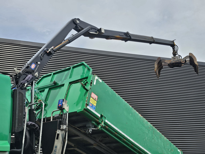 Tatra T158/II 6X6 / HMF Z CRANE + 2 SIDE TIPPER - Tipper, Crane truck: picture 2 Tatra T158/II 6X6 / HMF Z CRANE + 2 SIDE TIPPER - Tipper, Crane truck: picture 2