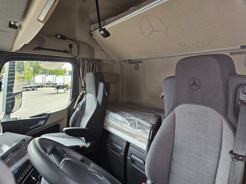 Tractor unit Mercedes-Benz ACTROS 2548 / GIGASPACE / 6X2/4 / !! NEW !! / PTO: picture 15
