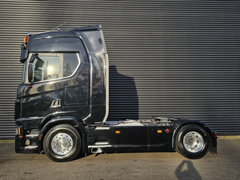 Tractor unit Scania S580 V8 4x2 / HYDRAULIC / RETARDER / FULL AIR: picture 8 Tractor unit Scania S580 V8 4x2 / HYDRAULIC / RETARDER / FULL AIR: picture 8