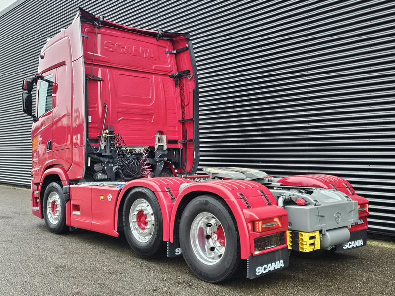 Scania S660 V8 6X2/4 / RETARDER / FULL AIR / HYDRAULIC - Tractor unit: picture 3 Scania S660 V8 6X2/4 / RETARDER / FULL AIR / HYDRAULIC - Tractor unit: picture 3