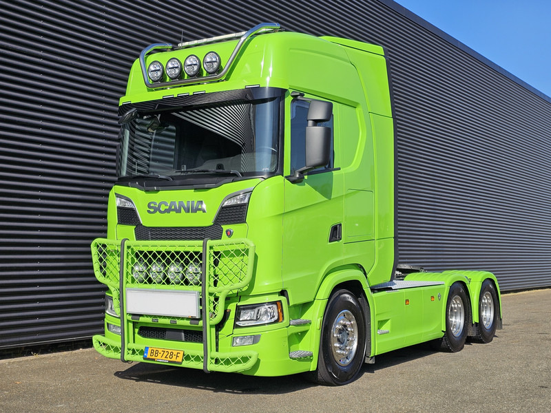 Scania S770 / 6x4 / V8 / FULL AIR / RETARDER - Tractor unit: picture 1 Scania S770 / 6x4 / V8 / FULL AIR / RETARDER - Tractor unit: picture 1